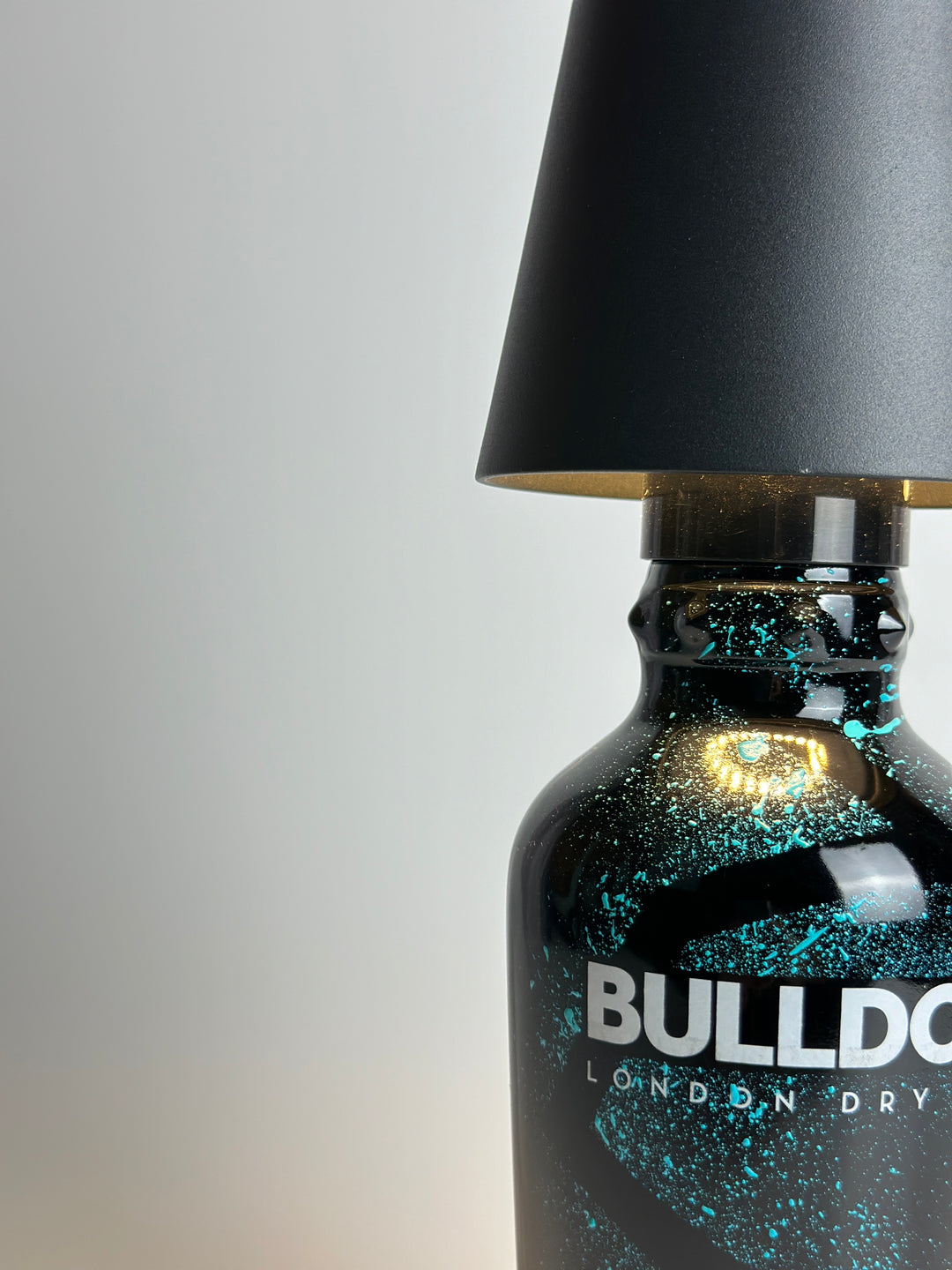 Lampada BULLDOG GIN custom ricaricabile
