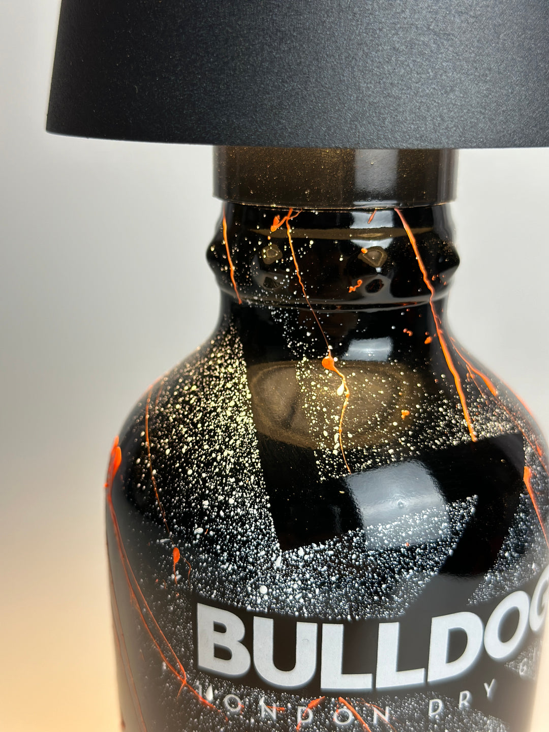 Lampada BULLDOG GIN custom ricaricabile