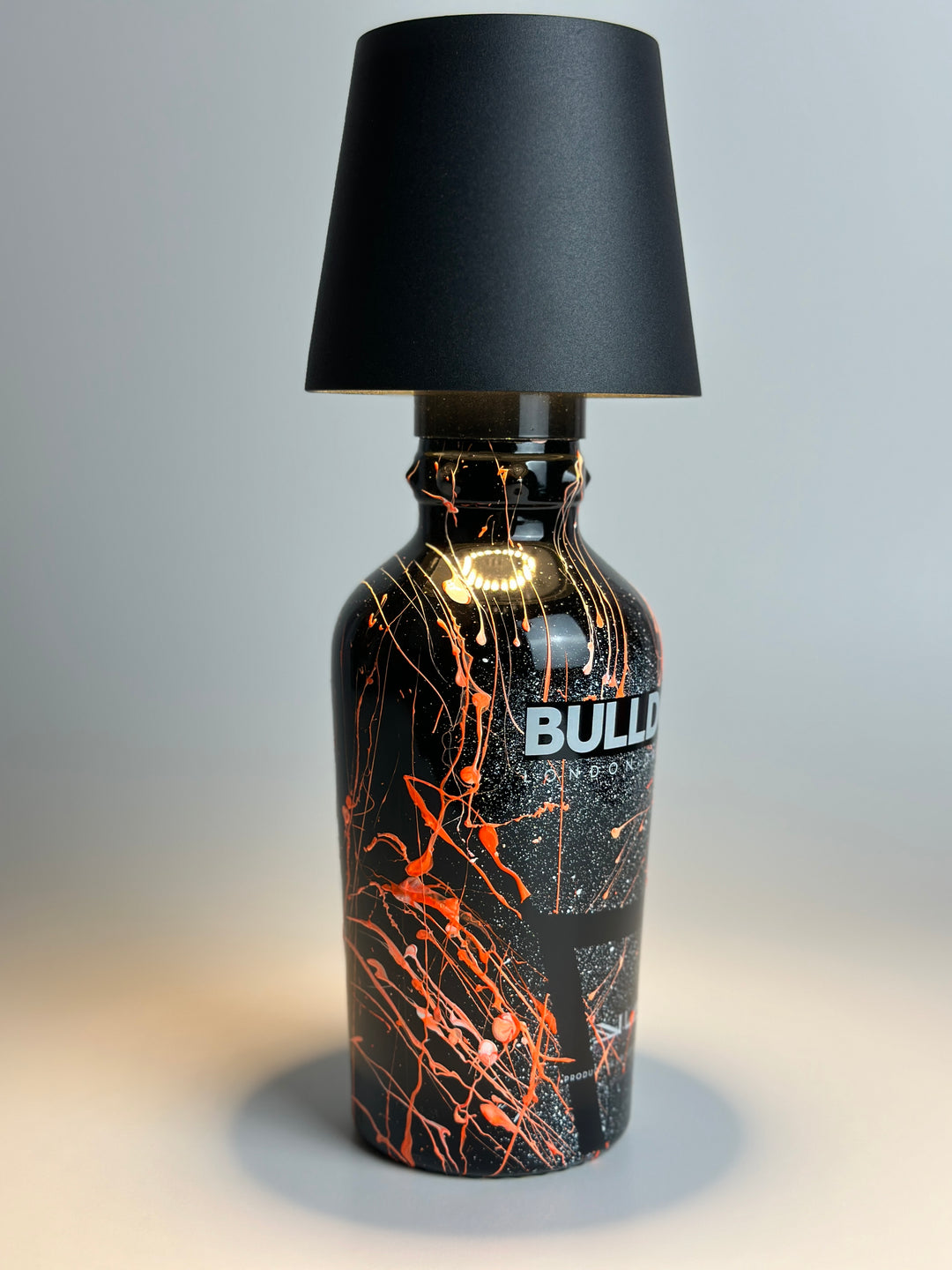Lampada BULLDOG GIN custom ricaricabile