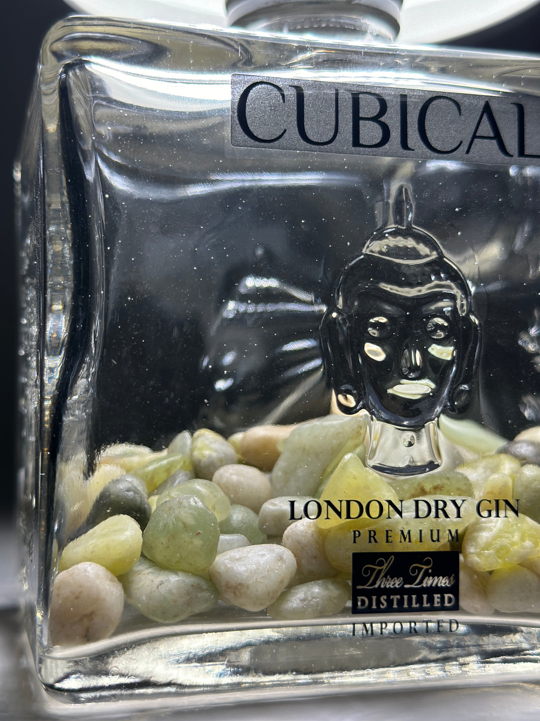 Lampada CUBICAL GIN ricaricabile