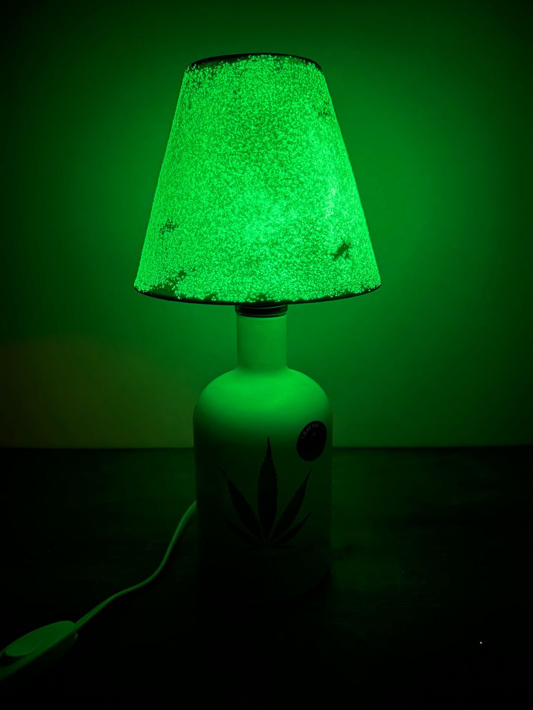 Lampada CANNABIS GIN filo