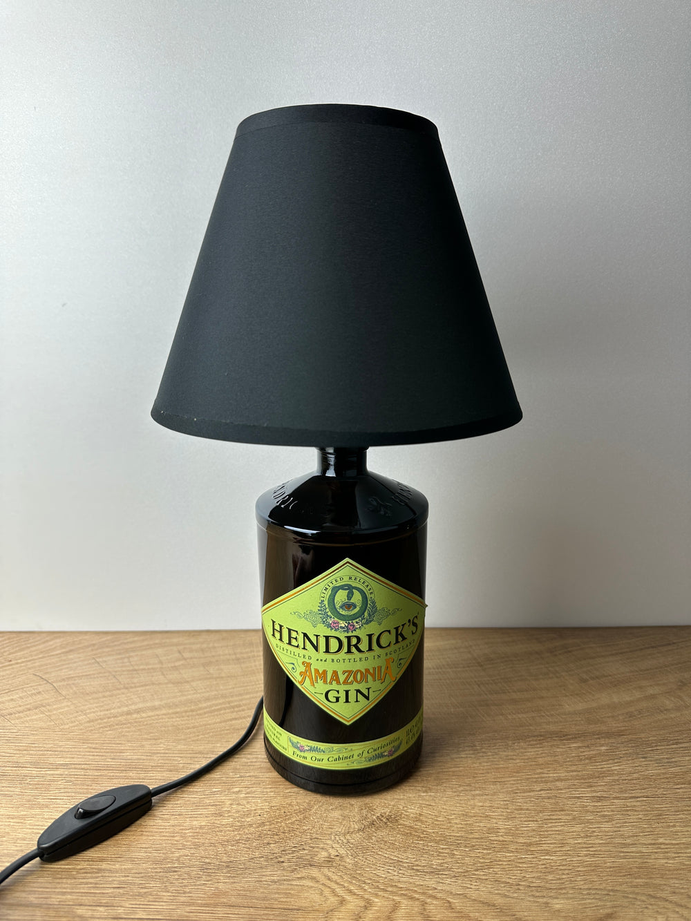 Lampada HENDRICK’S  AMAZONIA GIN filo