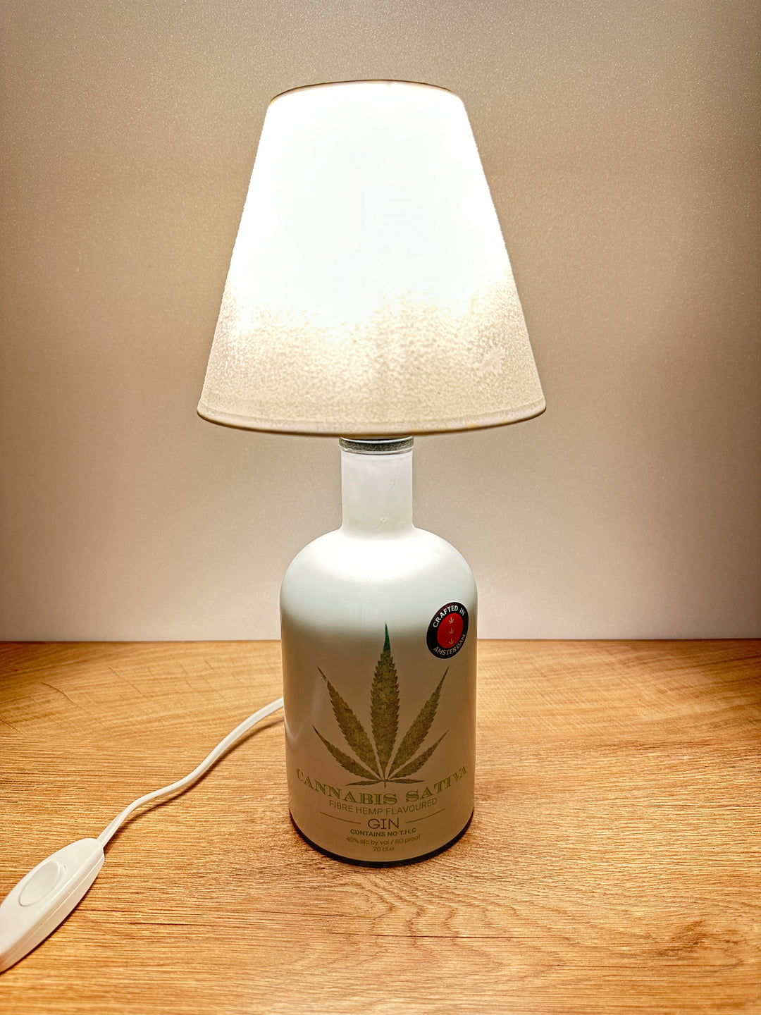 Lampada CANNABIS GIN filo