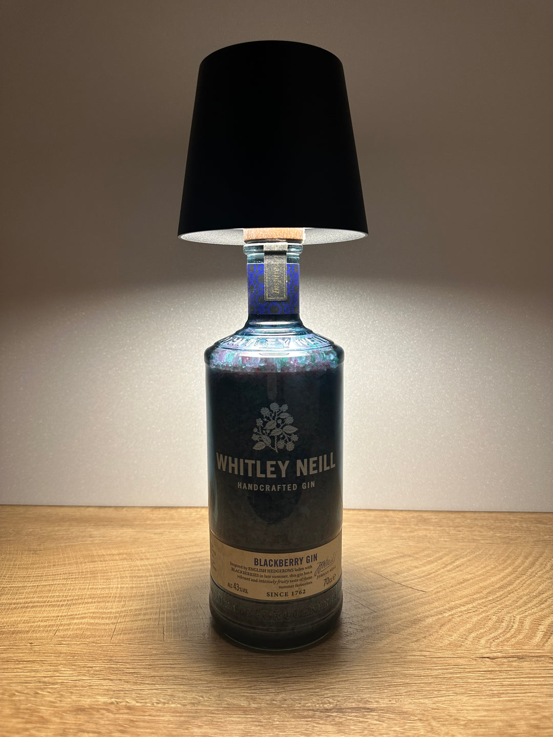 Lampada WHITLEY NEILL GIN ricaricabile